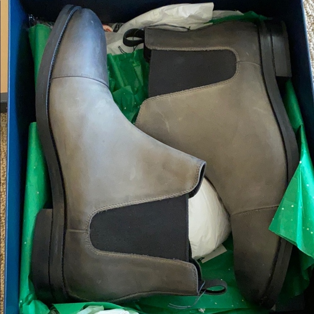 New, in box Cole Haan men’s grey Chelsea boots